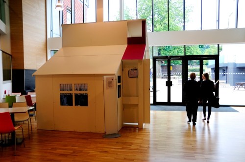 Not_a_very_good_pic_featuring_